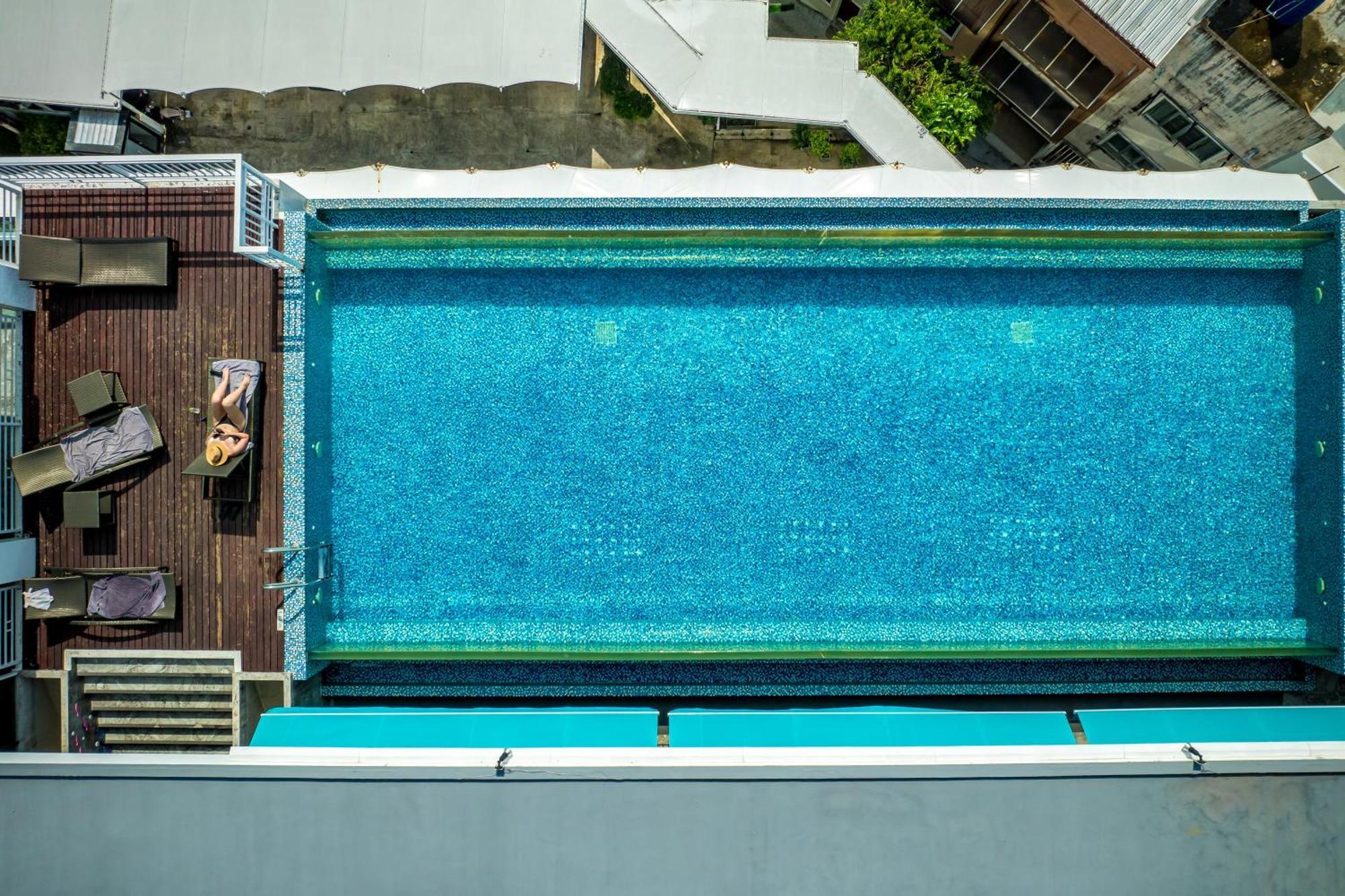 Kana Triple L Hotel Phuket普吉岛卡娜3L酒店 Patong Exterior foto