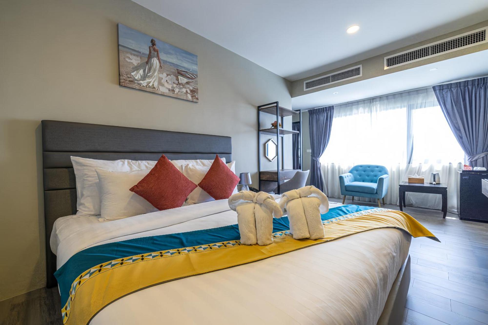 Kana Triple L Hotel Phuket普吉岛卡娜3L酒店 Patong Exterior foto