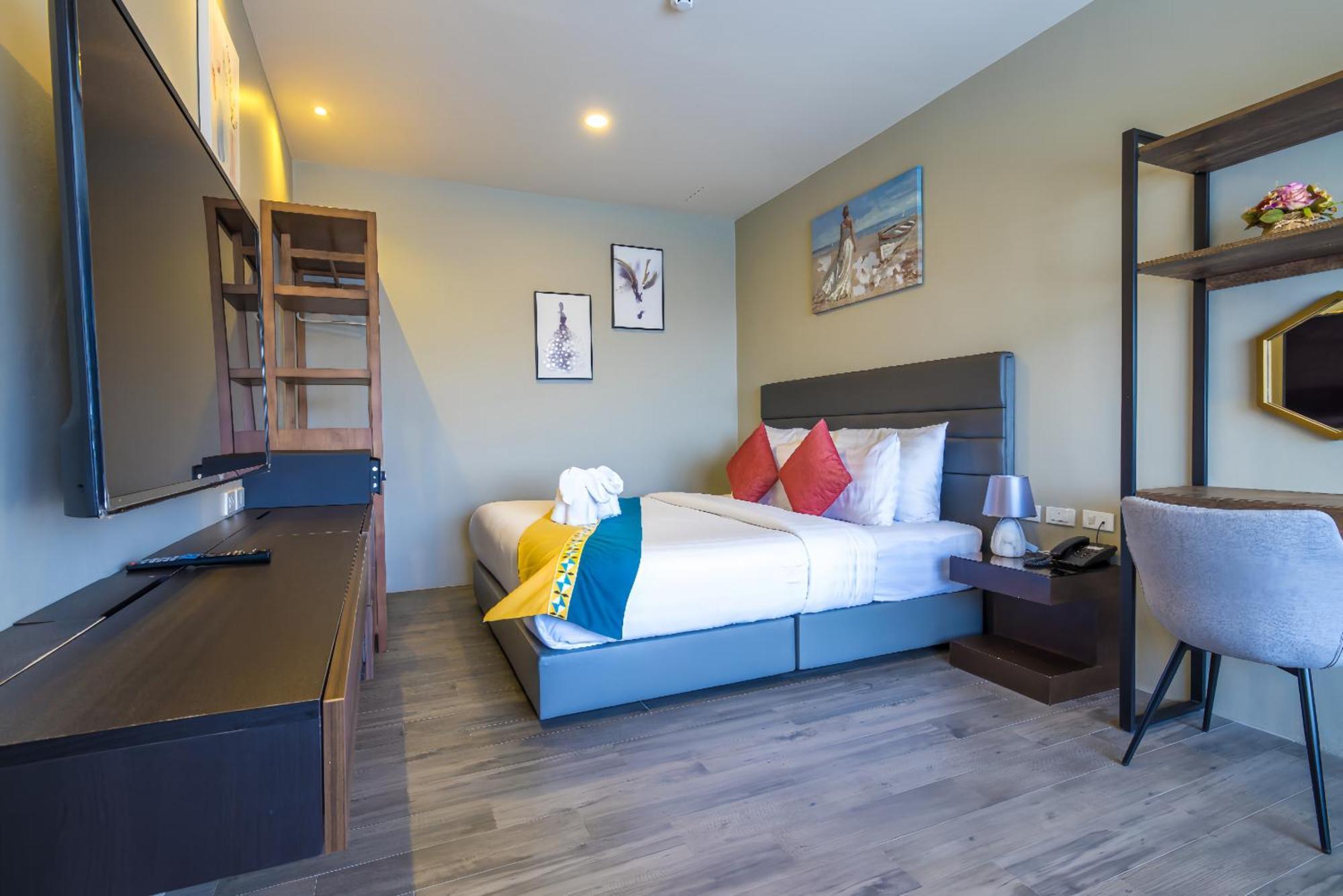 Kana Triple L Hotel Phuket普吉岛卡娜3L酒店 Patong Exterior foto