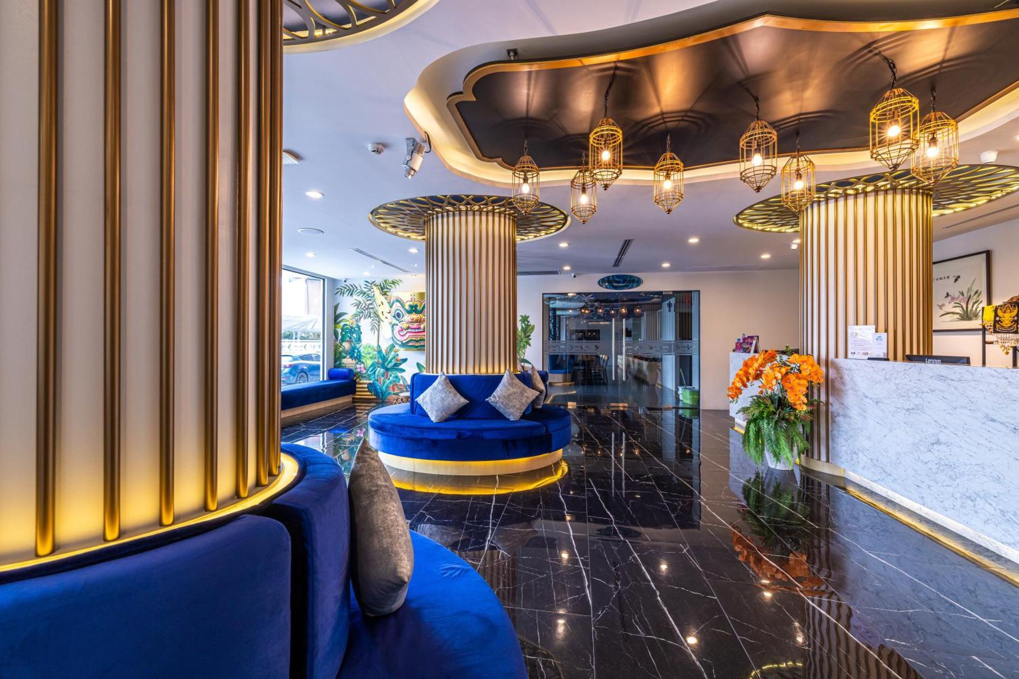 Kana Triple L Hotel Phuket普吉岛卡娜3L酒店 Patong Exterior foto